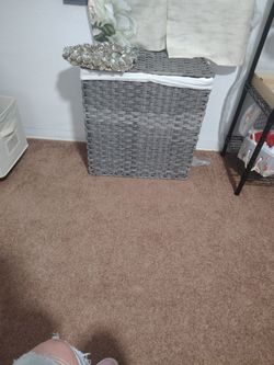 laundry basket. like new