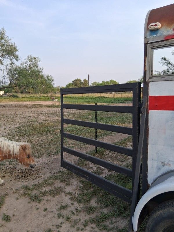 Horse Trailer/Traila Para Caballo