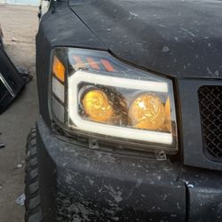 Nissan Titan Headlight’s 