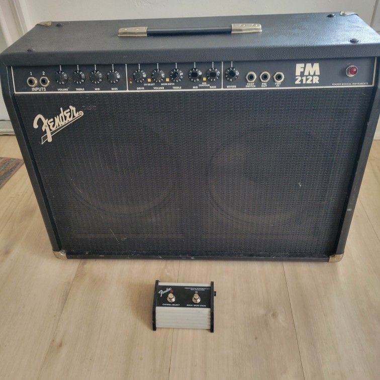 Fender FM 212R Guitar Combo Amp
