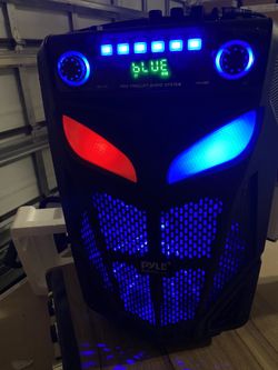 Pyle Portable Bluetooth PA Speaker System-600W 10” Indoor/Outdoor BT Speaker (PPHP101WMB)