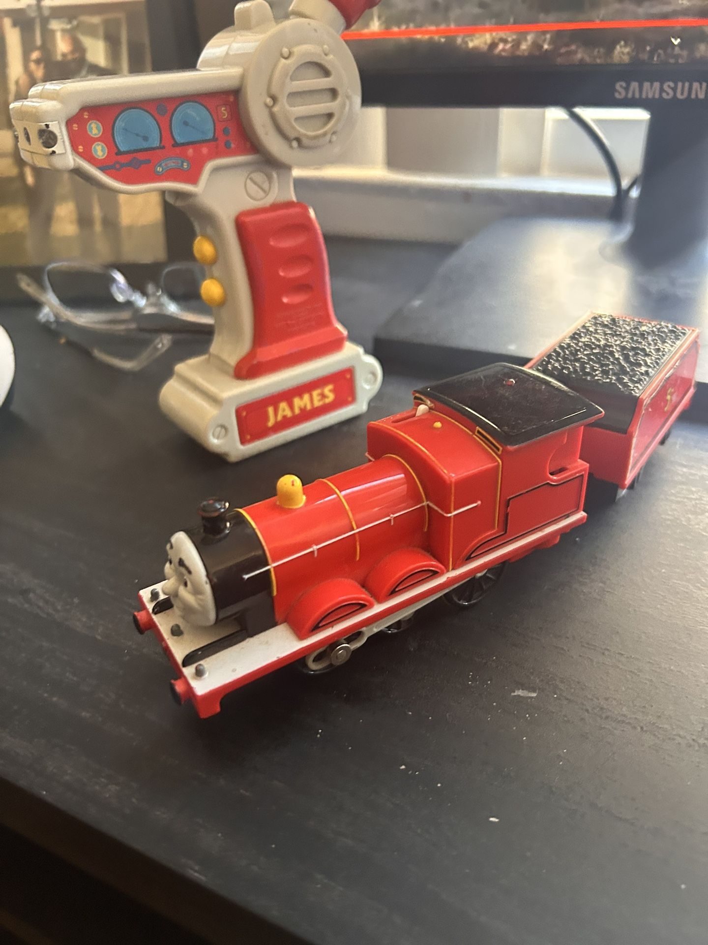 R/c Trackmaster James Thomas And Friends 