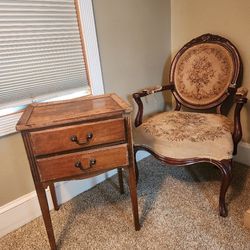 Small End Table/ Desk  Quean Ann Victorian Chair