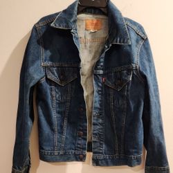 Woman Levi's Jacket 