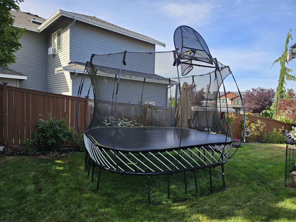 SpringFree 11x11 Square Trampoline for Sale in Lynnwood, WA OfferUp