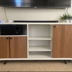 60 Inch TV Unit 