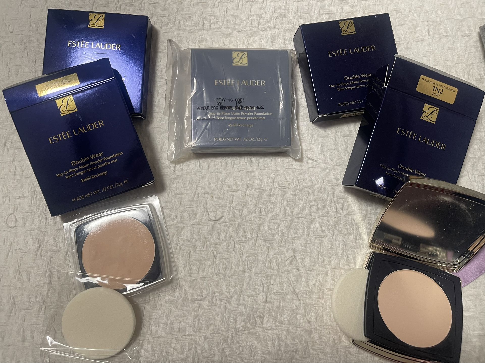 Estee Lauder NEW compacts