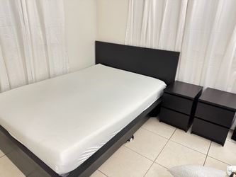 Bedroom set