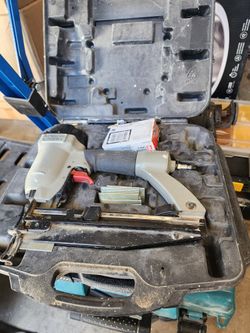 Porter Cable 16 Gauge Finish Nailer FN250A 1 1/2” - 2 1/2”