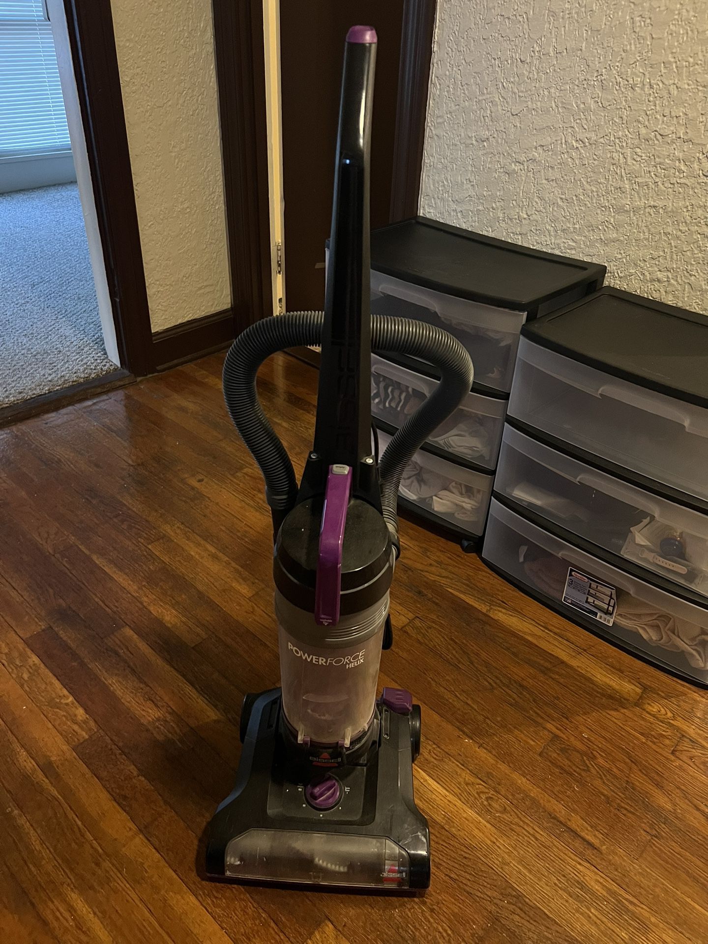 Bissell PowerForce Vacuum Cleaner