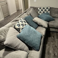  Ashley Furniture Pillows
