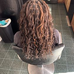 Small/medium Knotless Wig 