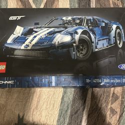 LEGO TECHNIC: 2022 Ford Gt (42154)