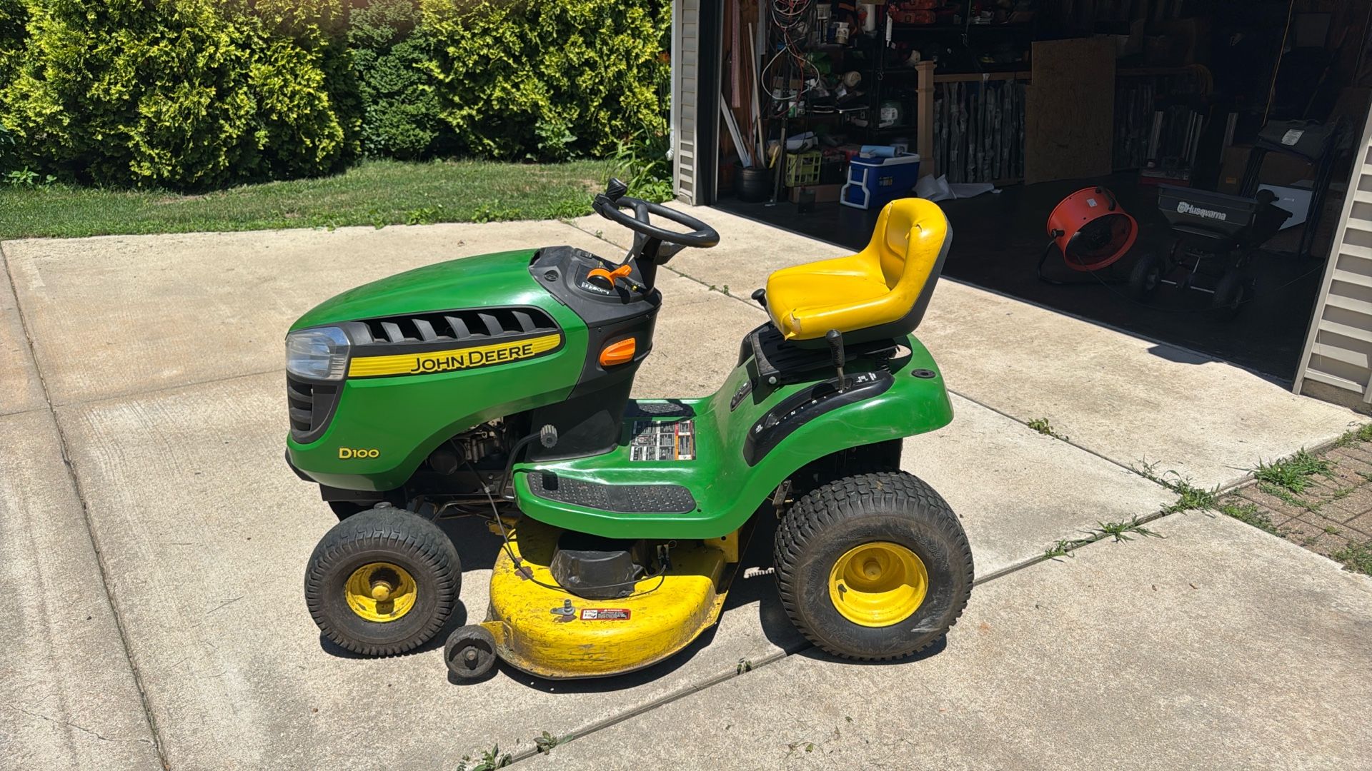 Lawn Tractor