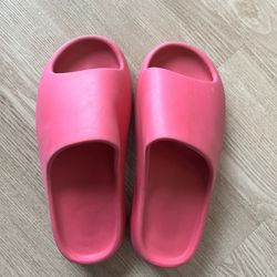 Hot Pink Slides (Women’s 11)