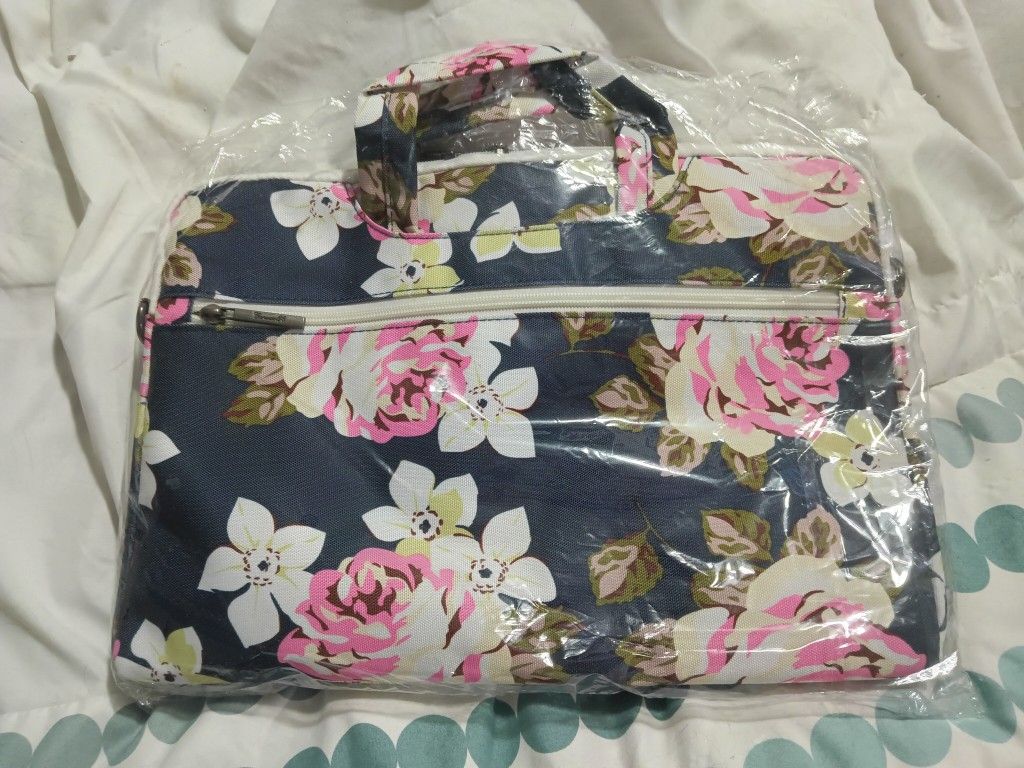Laptop/Tablet Bag (Brand New)