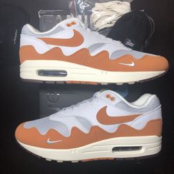 Size 9.5 - Nike x Patta Air Max 1 “Waves” Monarch