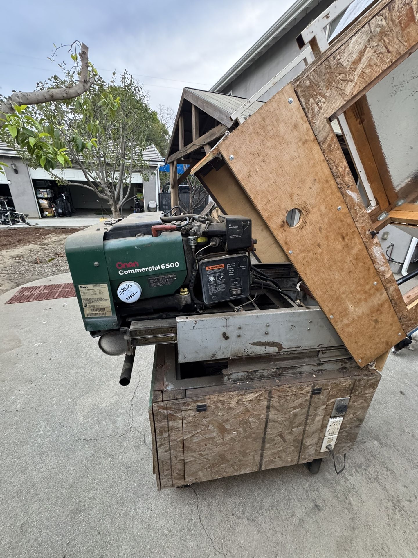 BackUp Generator 6.5K In a Custom Enclosure