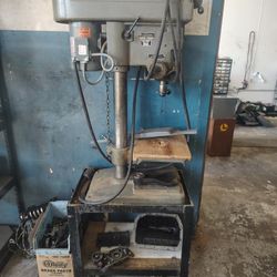 Clausing 1661 3 Phase Drill Press