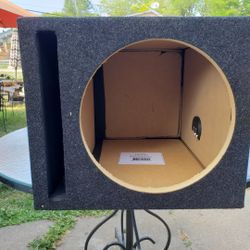 12" Subwoofer Vented Box