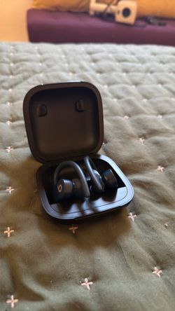 BEATS Powerbeats Pro - wireless earbuds in blue with charging case