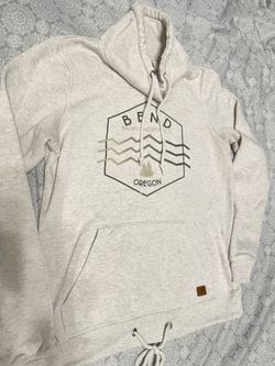 Women’s Bend Oregon S/M Sweater