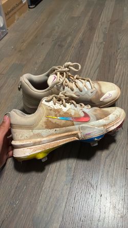 Mike trout spikes baseball cleats