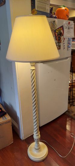 Big Nice Tall Lampa Like  New