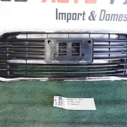 aftermarket 2016 - 2017 - 2018 TOYOTA AVALON FRONT BUMPER GRILLE AX72239