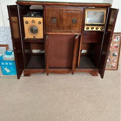 Silvertone/Victrola 