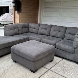 Comfy Ashley Furniture Sectional Couch/Sofa + Ottoman | FREE DELIVERY