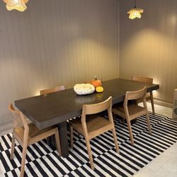 Dining Table & Chairs