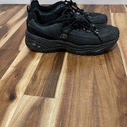 Skechers Premium Leather Waterproof Women’s Shoes Size 8