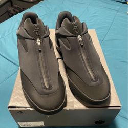 Converse Shai 001 Sneakers Charm Black M 17/ W 18.5