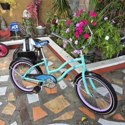 20" Huffy Girls Cruiser Bike 