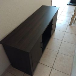 Credenza 
