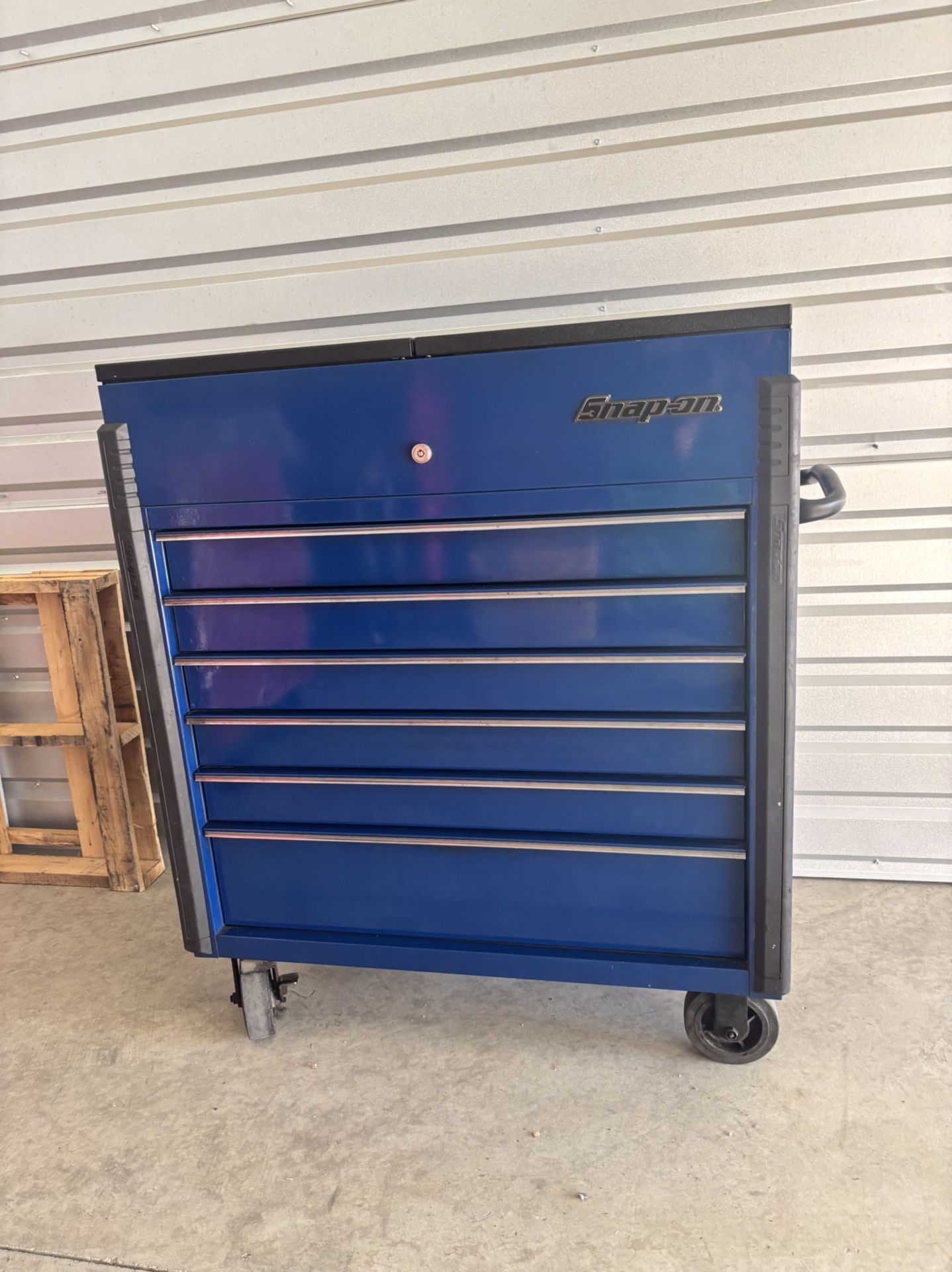 Snap on 6 Drawer Slide Top Tool Cart