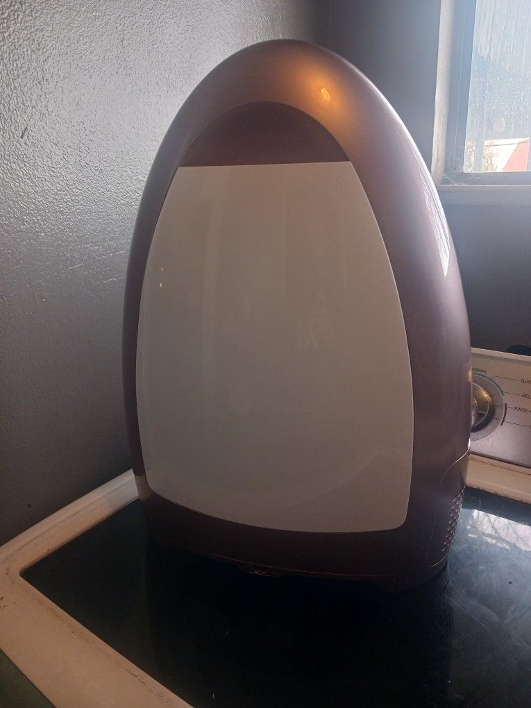 Eye Home Vac Touchless Vacuum
