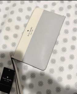 Kate spade wristlet