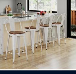 24in” Metal High Back Barstools With Wood Seat Set Of 4