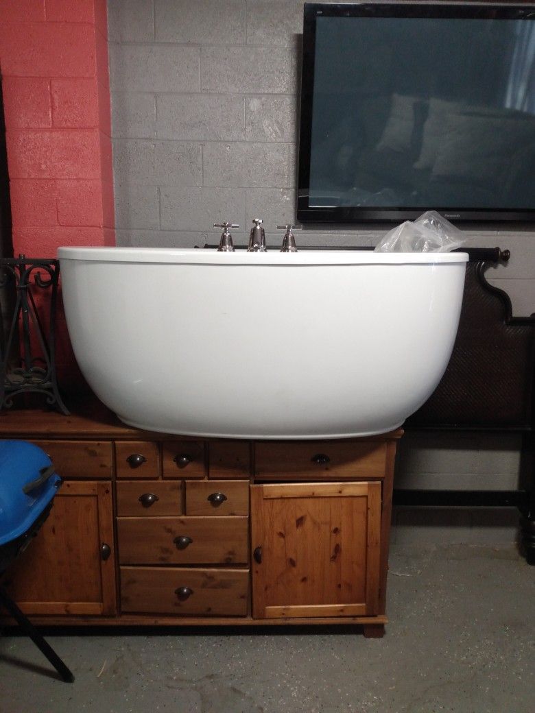 Check Out This Beautiful Restroom Top Would Look Good In Your House It