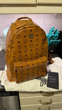 Mcm book bag comes with receipt