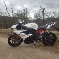 2016 Triumph Daytona 675r