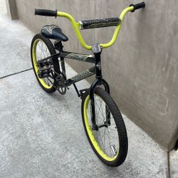 Huffy Rock It Bike, 20