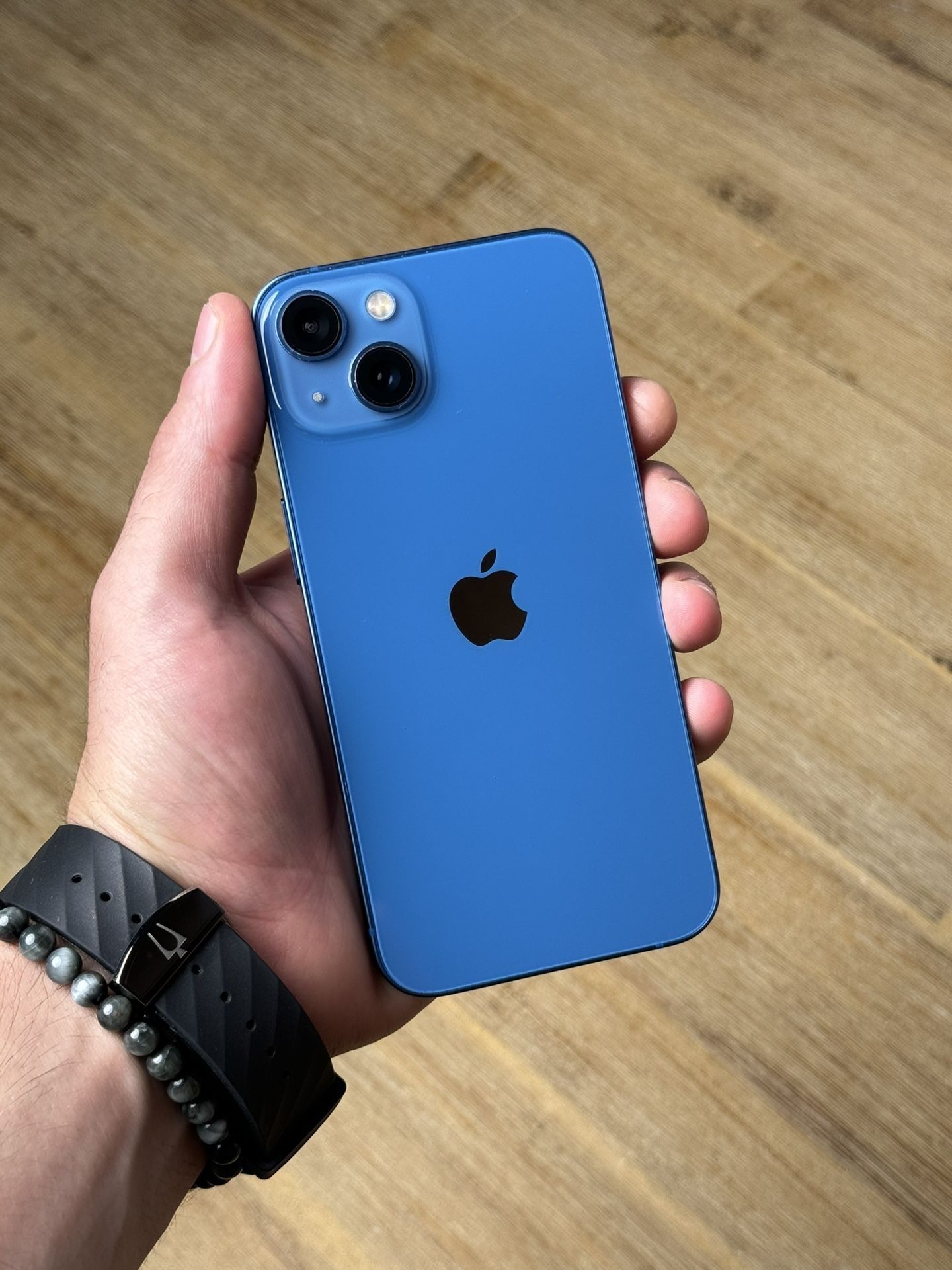 Unlocked iPhone 13
