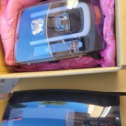 20007 To 2014 Chevy suburban headlight