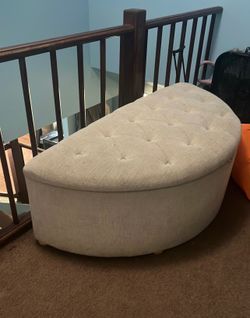 Semi Circle Couch 🛋️