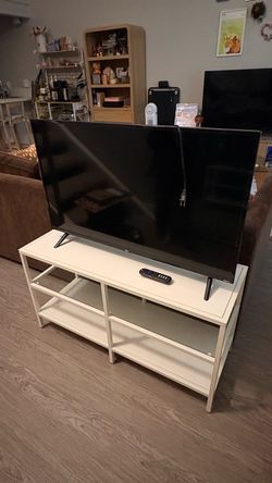 40 inch Roku Smart TV