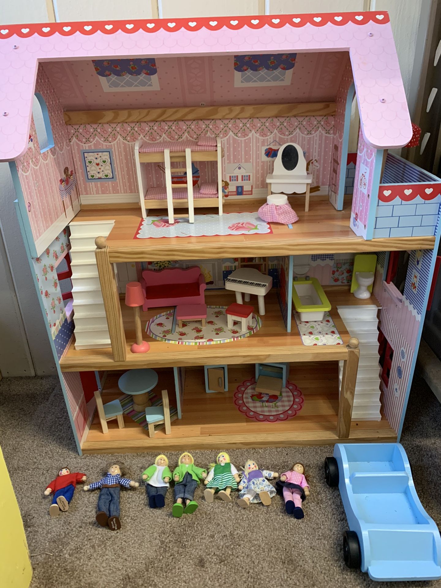 Doll house and accessories