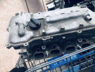 1.8 Cylinder Head